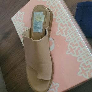 DKNY Tan Leather Mules